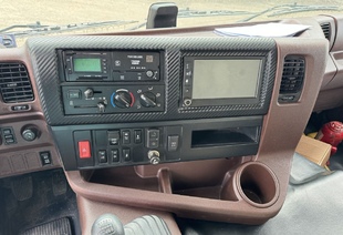 HINO 700 (18т) 4×2 РЕФРИЖЕРАТОР ХОУ THERMO KING T-1080